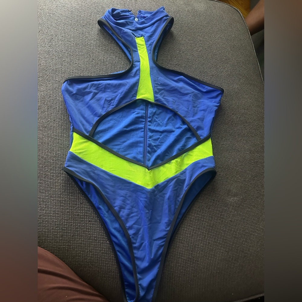 IconSwim Blue & Neon Mesh Cutout One Piece Swimsuit (Size XL)